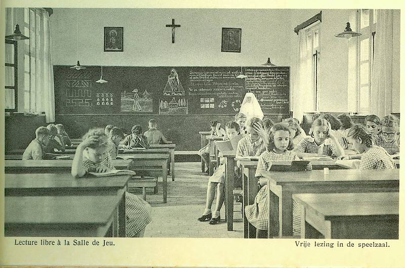 Vrije lezing in de speelzaal.jpg